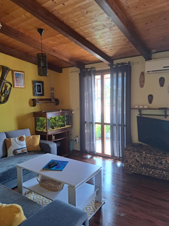 Apartment Sea View Єлса Екстер'єр фото